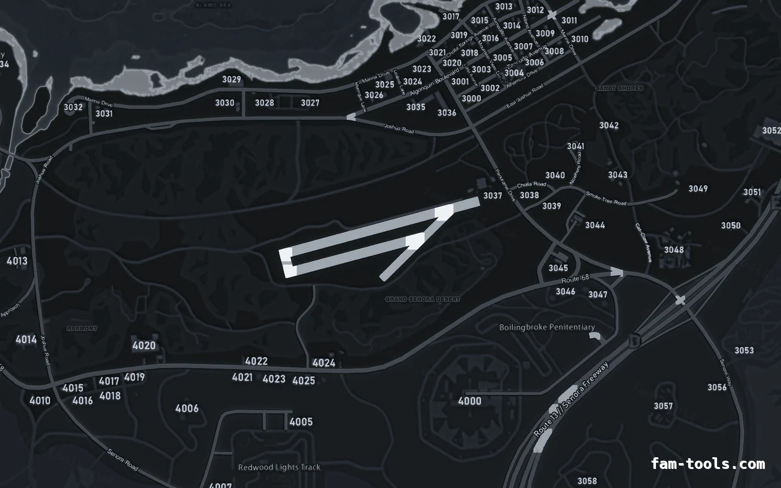 Gray GRAPHITE FiveM-compatible minimap for GTA 5 — with postal codes — showing Sandy Shores and the desert